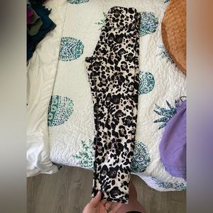 Cheetah athletic leggings